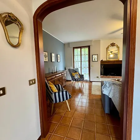 Casa Emilia View Apartment Lierna